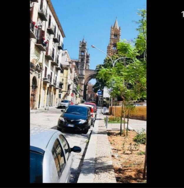 Alle Spalle Della Cattedrale Palermo Luaran gambar
